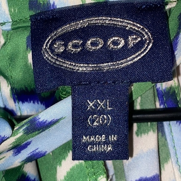 SCOOP WO SIZE XXL (20)Green and Blue floralPatterned Halter Dress pleated skirt - Picture 3 of 13